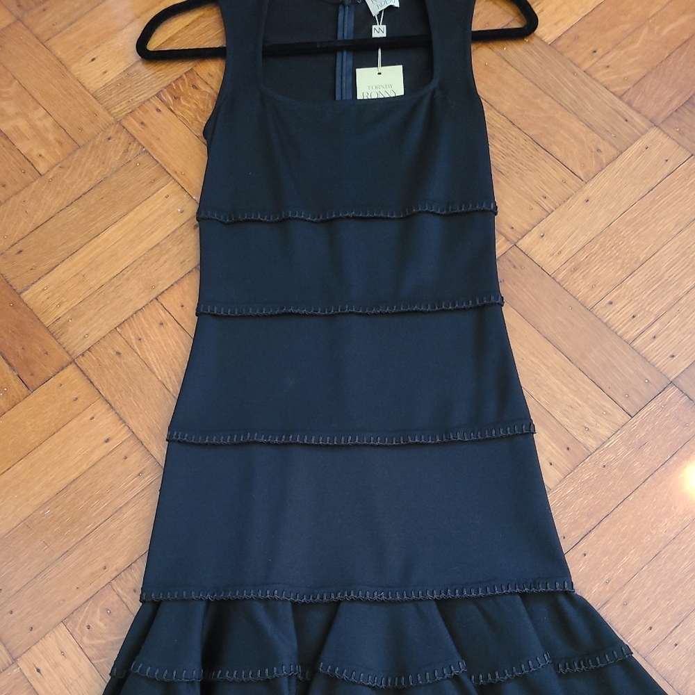 Black Dress, Torn by Ronny Kobo. Hp🔥🔥🔥🔥♥️